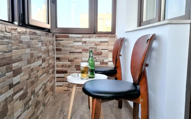 M Apartment aproape de plaja