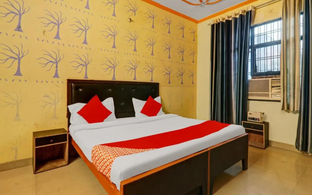 OYO Flagship 80553 Shubhangi Palace