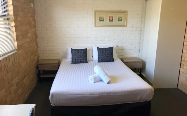 Hanbury Lodge