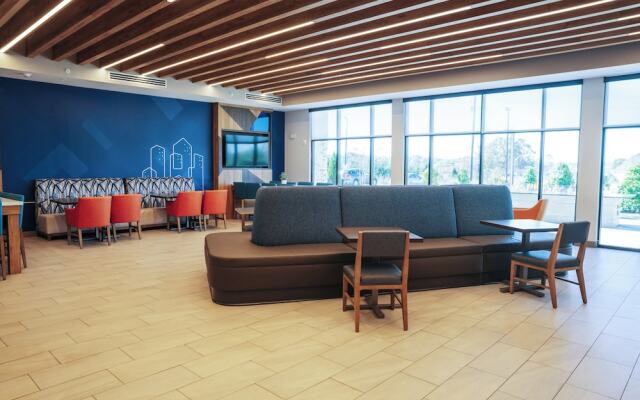 Holiday Inn Express & Suites McCalla - Birmingham West by IHG