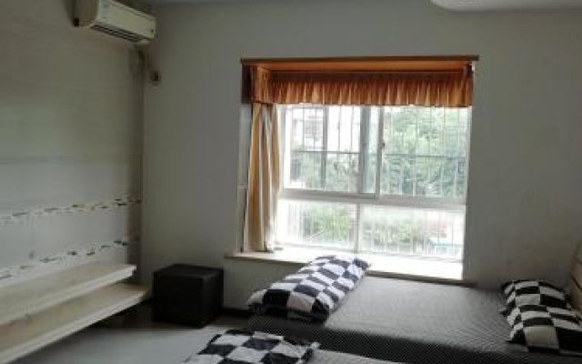 Nanning Deluxe 3+1 Family Apartment