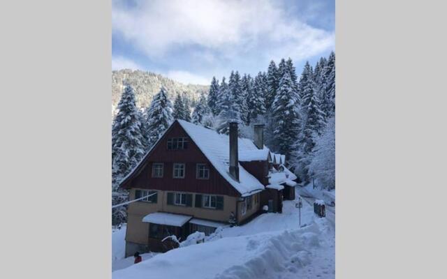 Wood Lodge