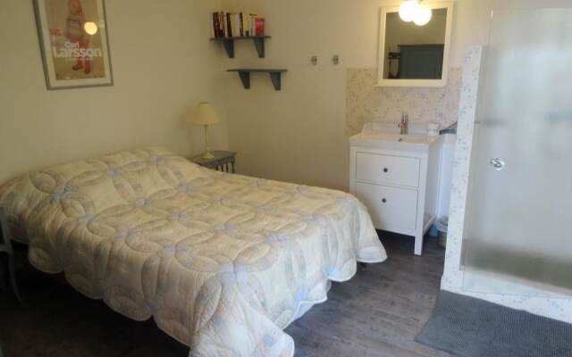 Eaux Vives - Belle Villa De Vacances Dans Un Domaine Privée Du Haut Var