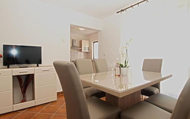 Apartments Sandra 1335