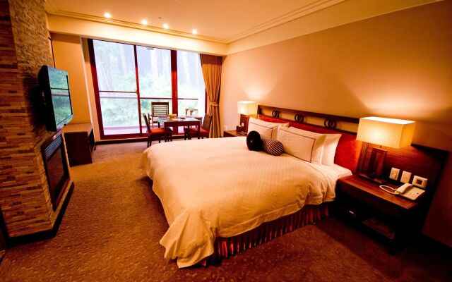 Alishan Hotel
