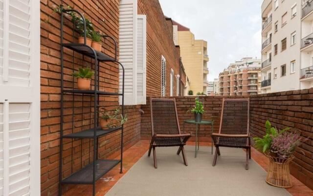 Lovely 2-bed Penthouse in the Lovely Gràcia