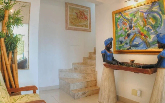 LinkHouse Tropical Triplex - 2 SUITES