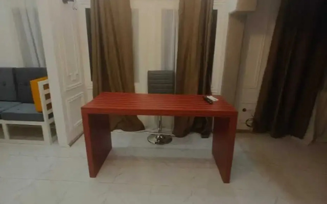 RHÔ Résidence Hôtelière Ôkèrè-Ôburu