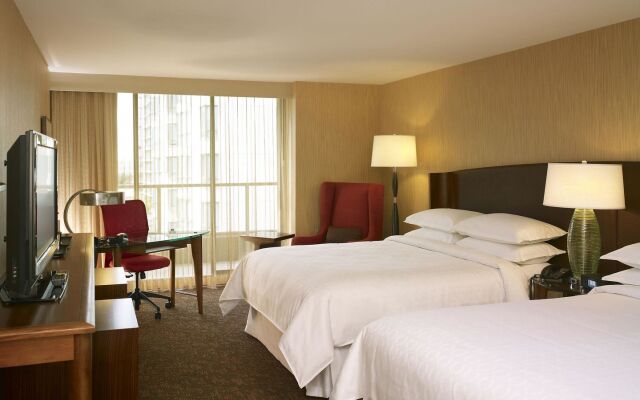 Sheraton Vancouver Airport Hotel
