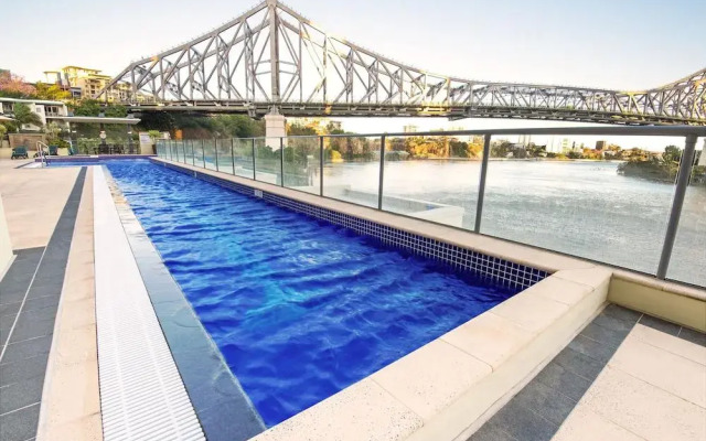 Astra Apartments Brisbane CBD