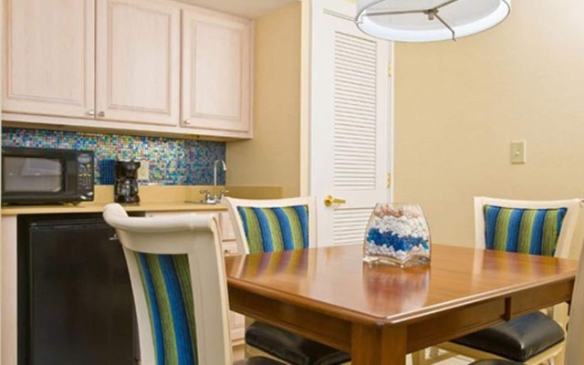 Surfside Hotel and Suites