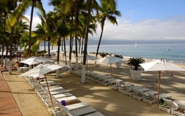 Departamentos Oceanfront Icon Vallarta