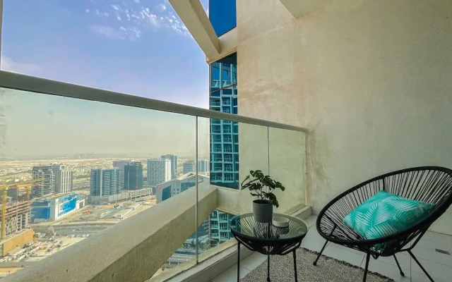 HiGuests - DAMAC Maison Prive Tower A