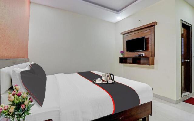 Collection O 70326 Hotel Premnagar Heights