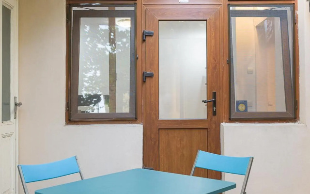 Center Walking Apartment and Room