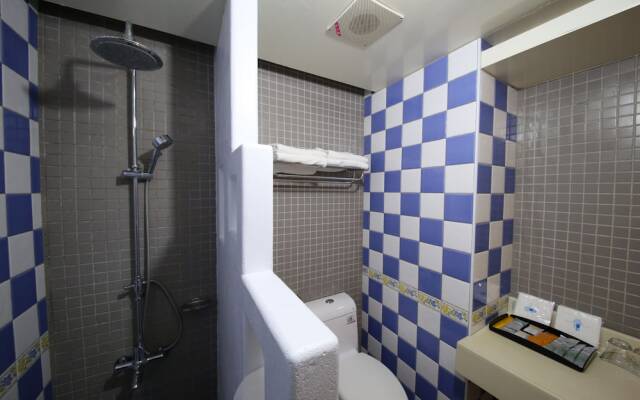 Coconut Grove House B and B