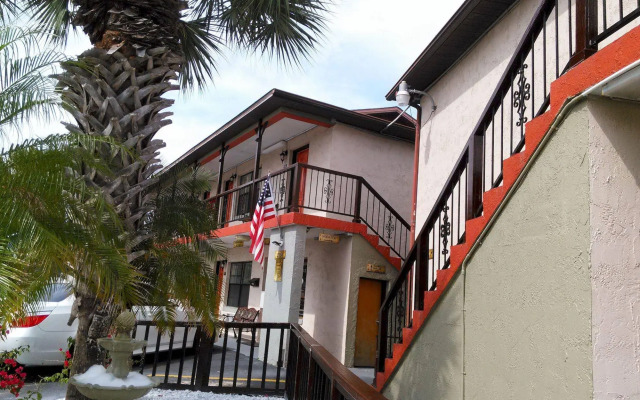 Merida Inn and Suites