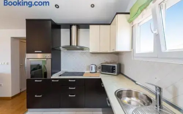Apartment Višnja