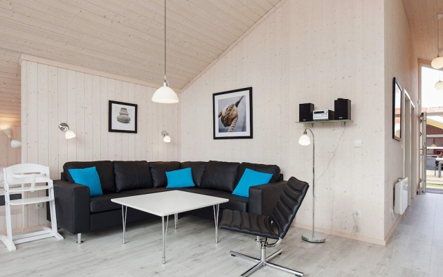 Villa With Hearth and Wellness Suite