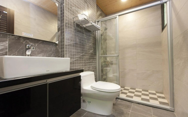 Iris Guest House