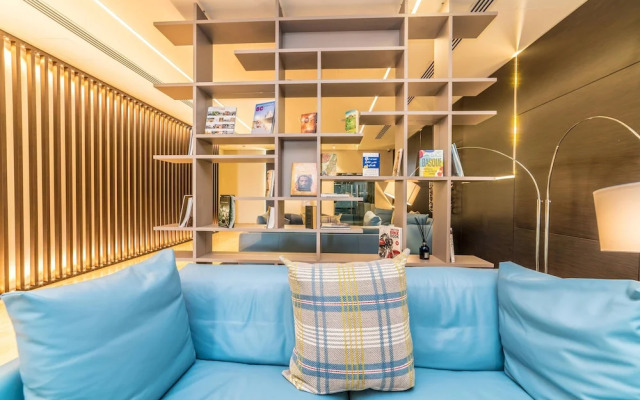 Marina Arcade by bnbme