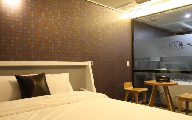 Sintra Tourist Hotel