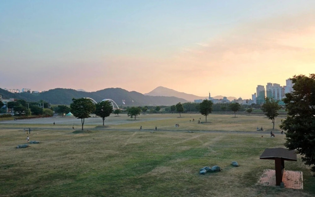 Ulsan Dalbit Eunhasu Guest House