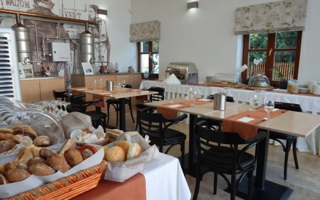 Hotel Historia Malomkert