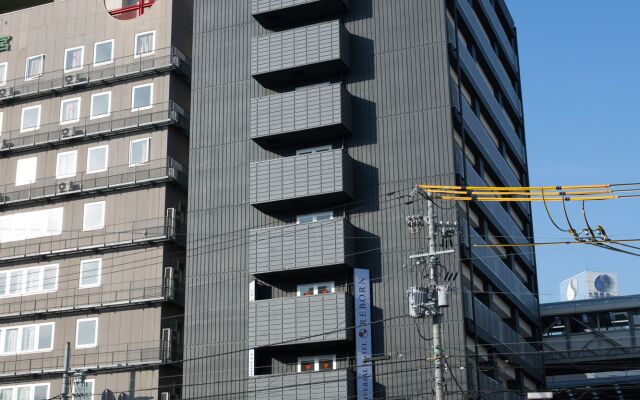 Universal Hotel Reborn