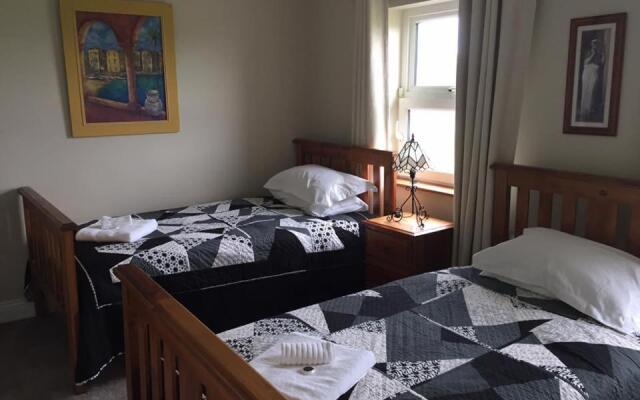 Lyntom House B&B