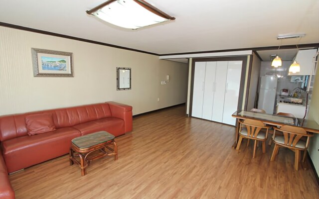 Tongyangneapoli Pension