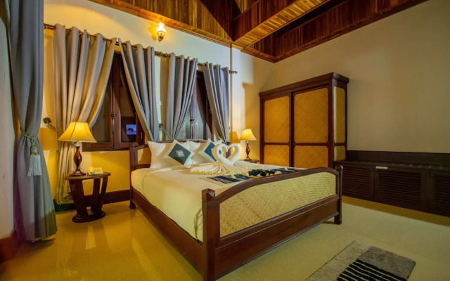 Treasure Hotel Laos