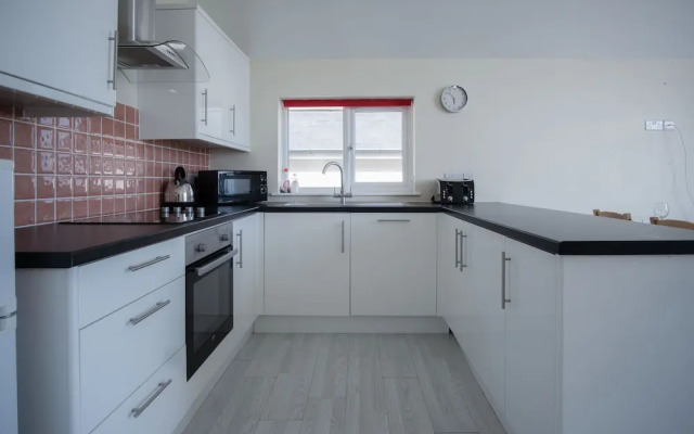 Campbell - 2 Bedroom Apartment - Pendine