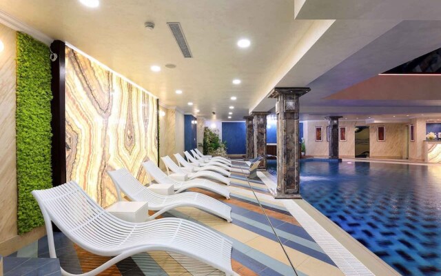 Armaco Residence