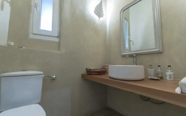 Villa Aphrodite sunkissed MykonianLuxury
