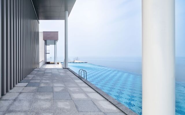 Gangneung Chonpines Ocean Suites Hotel