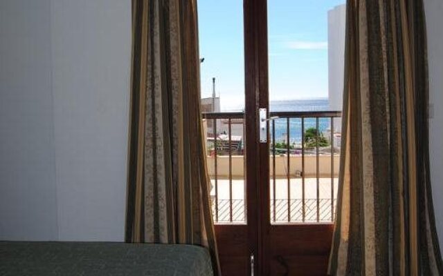 Hostal Mayol