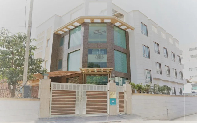 Qcent Gurgaon by Pacific Inn