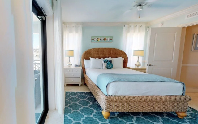 Marlin Bay Resort & Marina