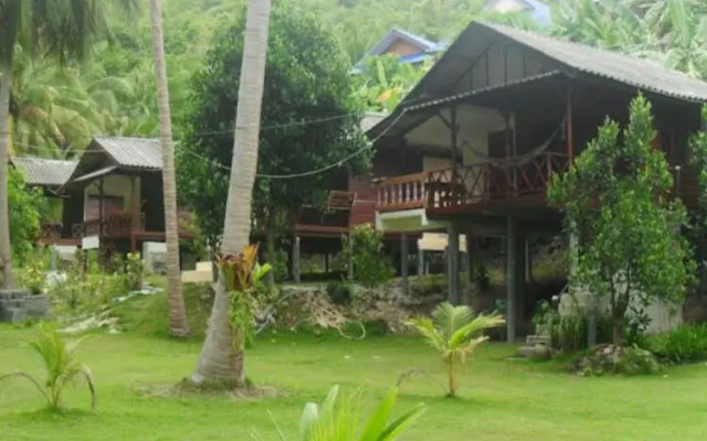 Salad Grand Bungalow & House Rental