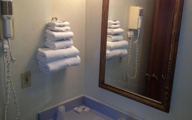 Embassy Motel - Franklin