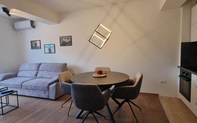 Svir Deluxe Apartment No 8