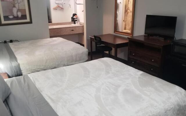OSU 2 Queen WiFI Hotel 220 Booking