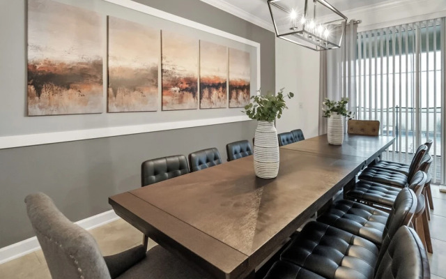 Storey Lake 10br Lakeview Home 4165