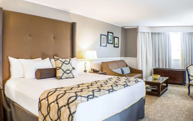 The Garden City Hotel