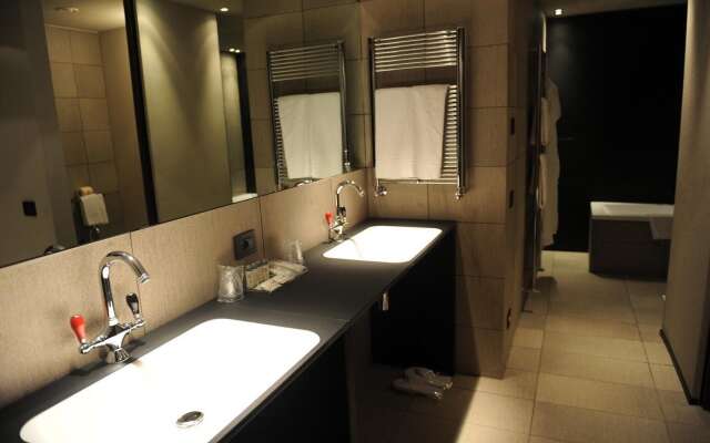 IH Hotels Milano Ambasciatori
