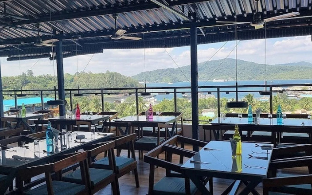 Olive Hotel & Suites