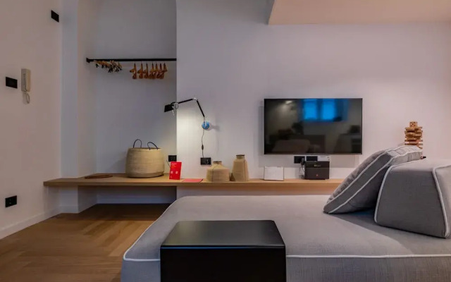 Le Giacose Design 1 by Wonderful Italy