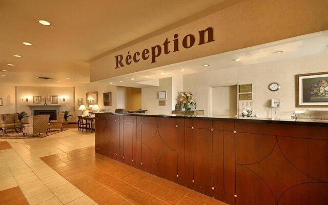 Ramada Hotel Montreal Airport