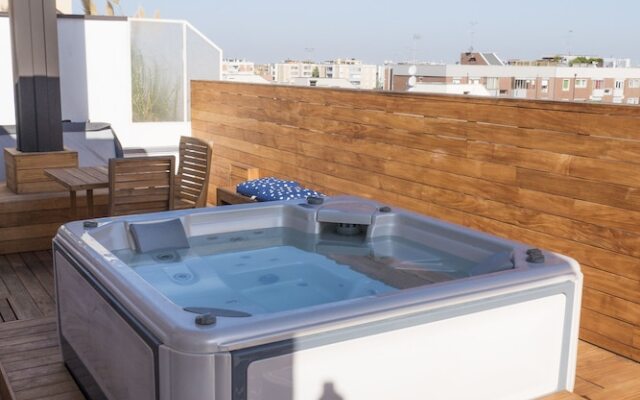 Immerse Yourself in an Idyllic Situation